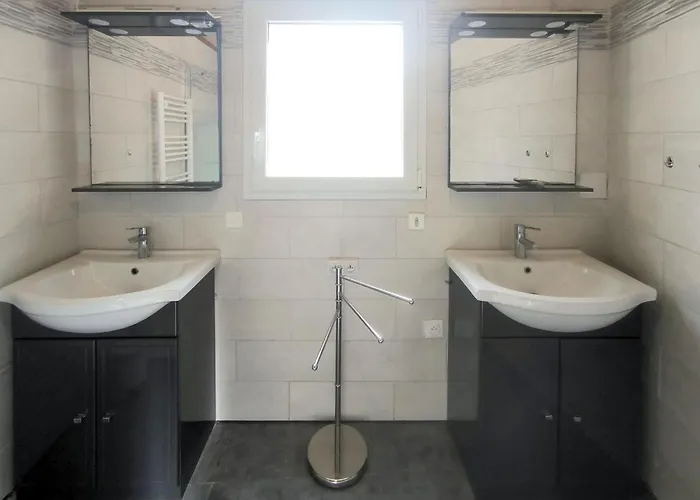 Maison Pres De La Casa vacanze *